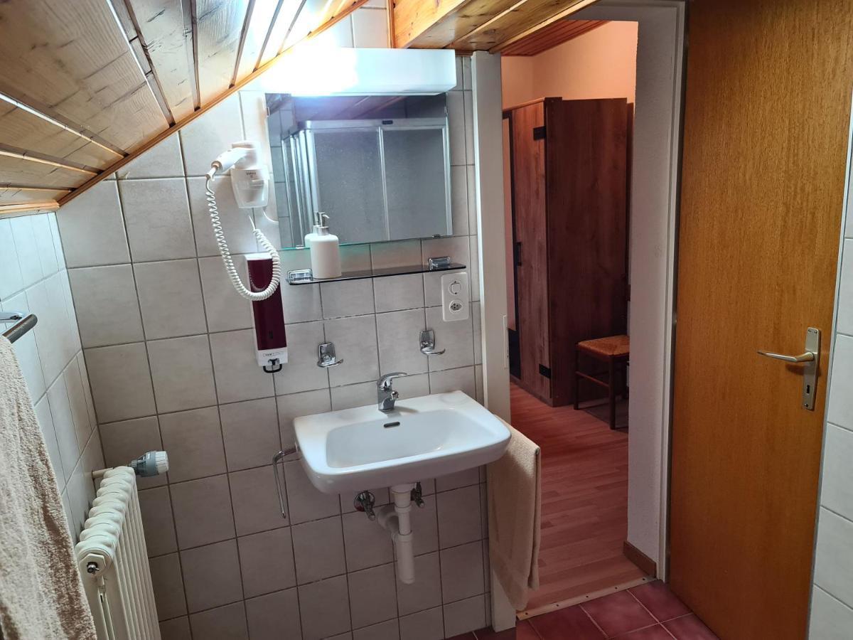 Auberge De Ballens Bagian luar foto