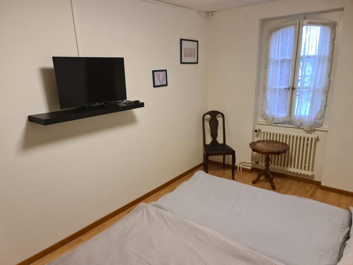 Auberge De Ballens Bagian luar foto
