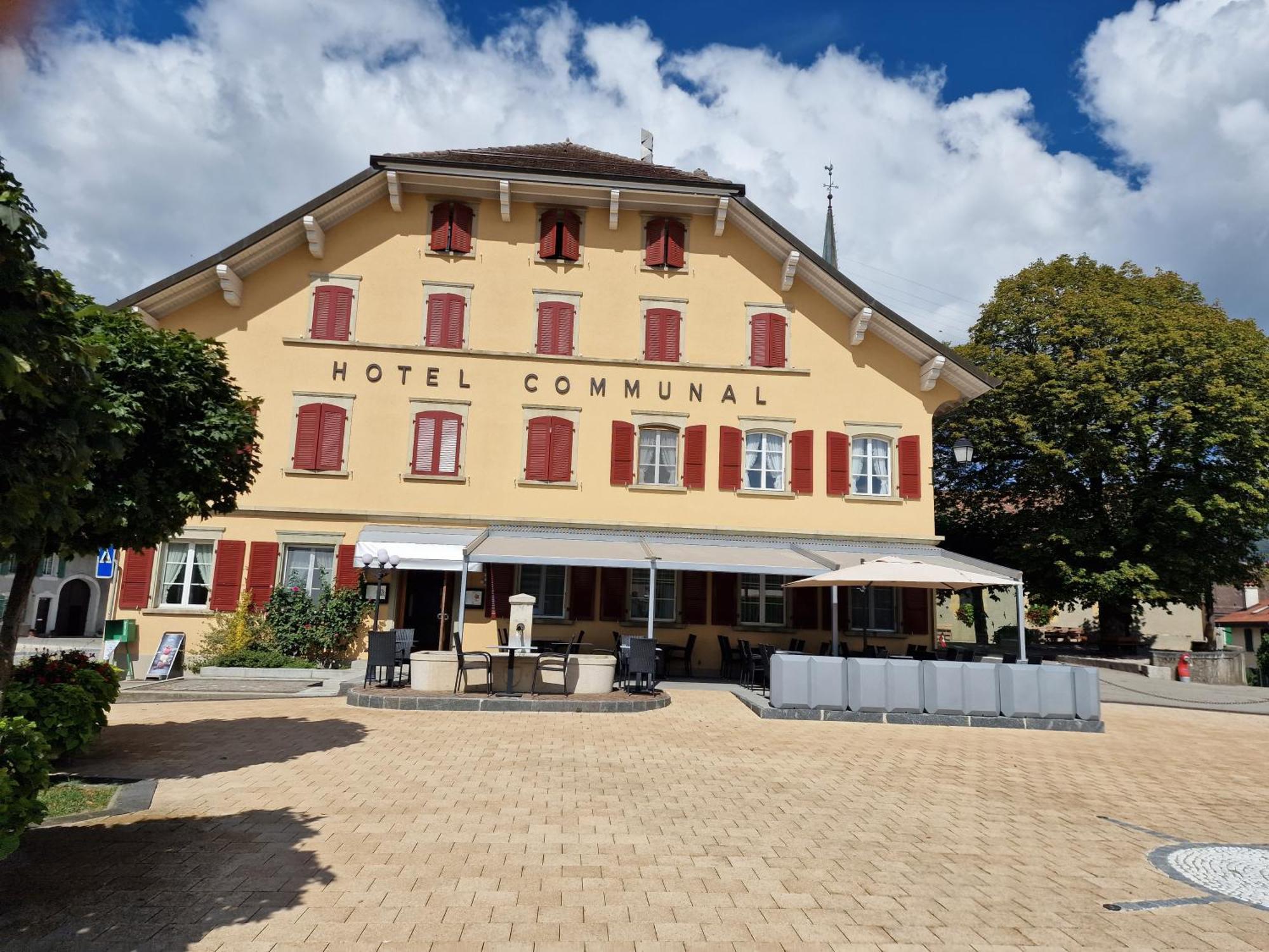 Auberge De Ballens Bagian luar foto